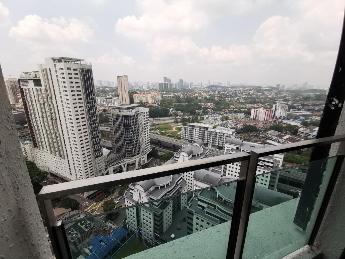The Ooak Suites And Residence@ Kiara 163 Kuala Lumpur Exterior foto